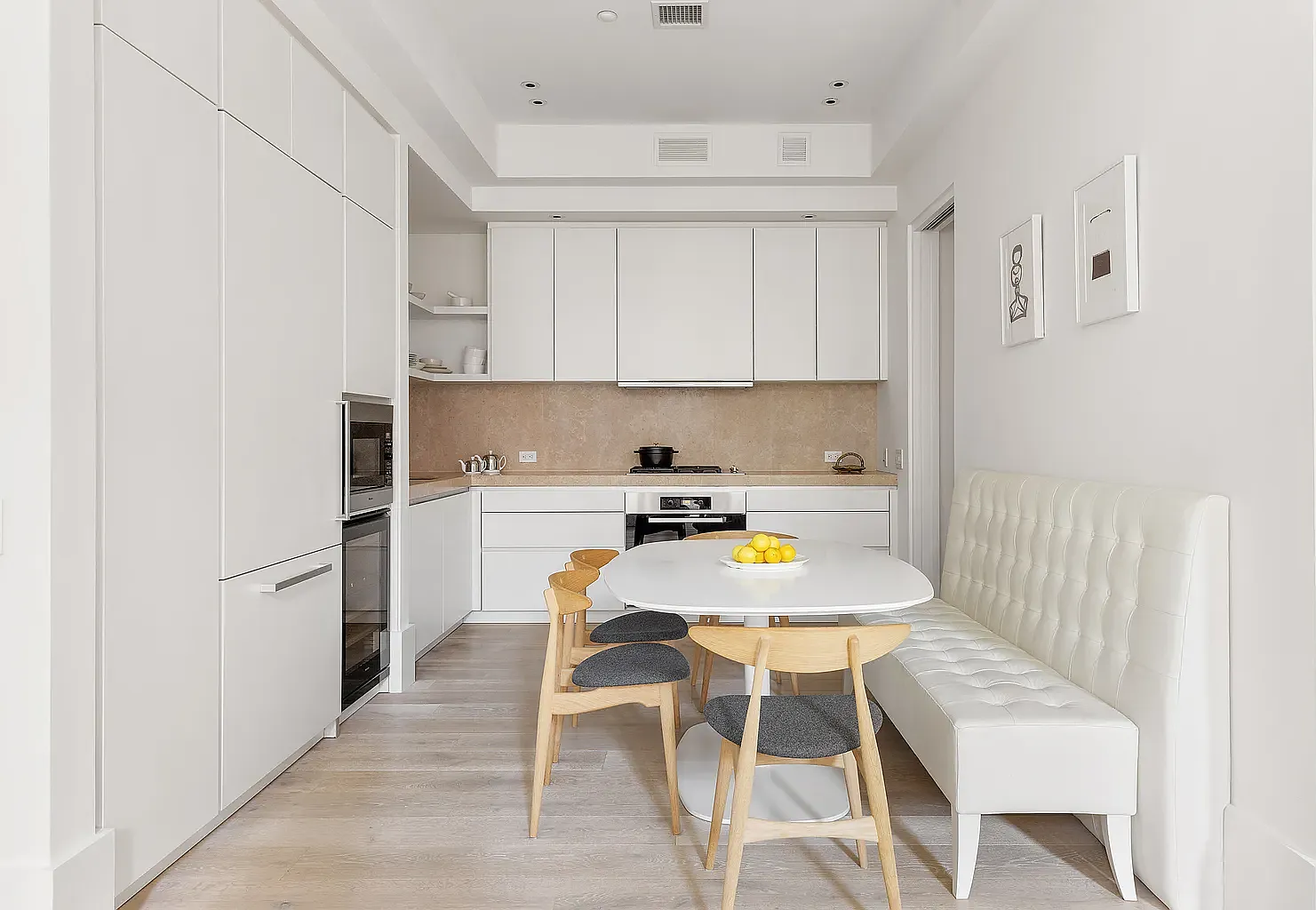 404 Park Ave S — Photo 4