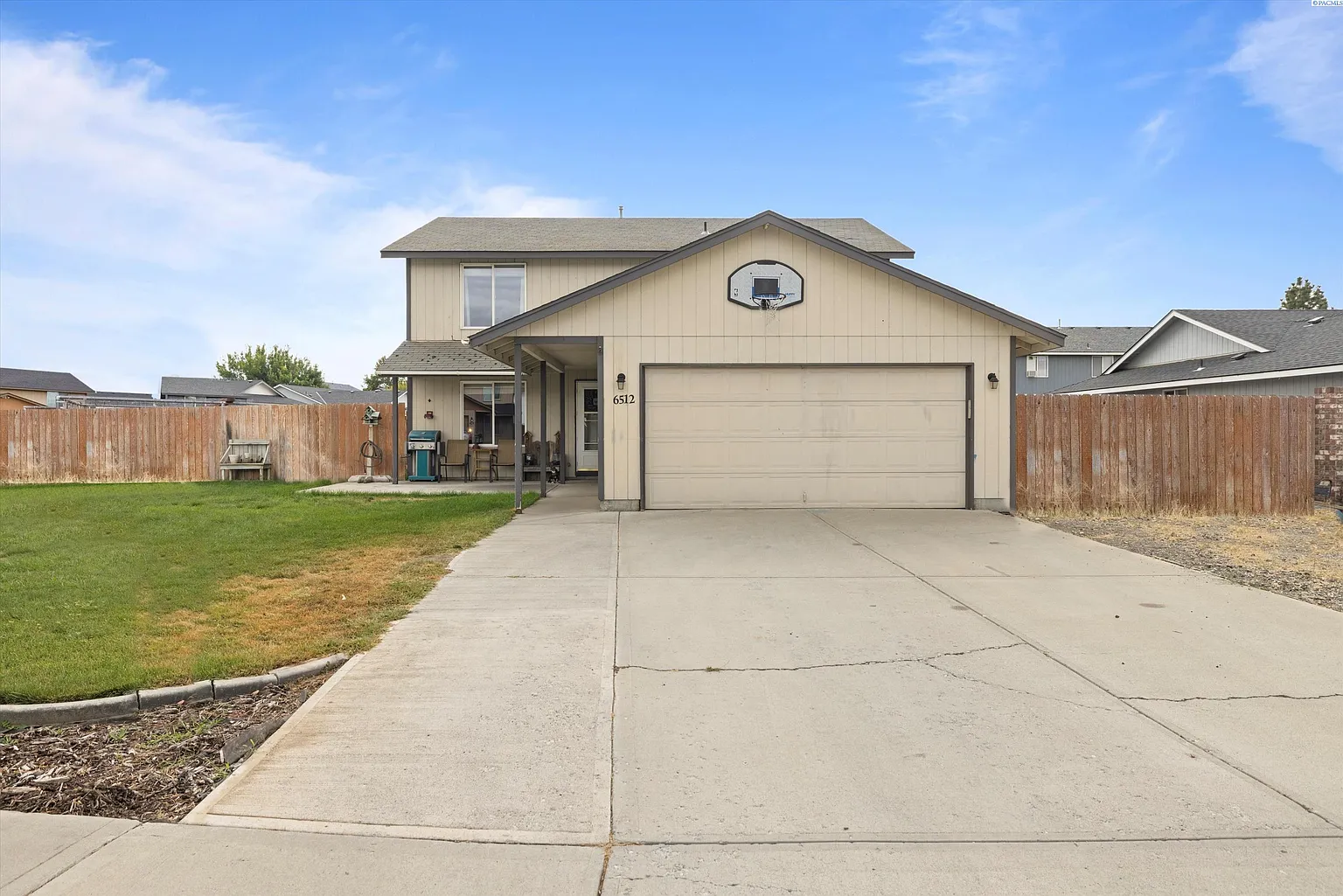 6512 Yankee Dr photo 1