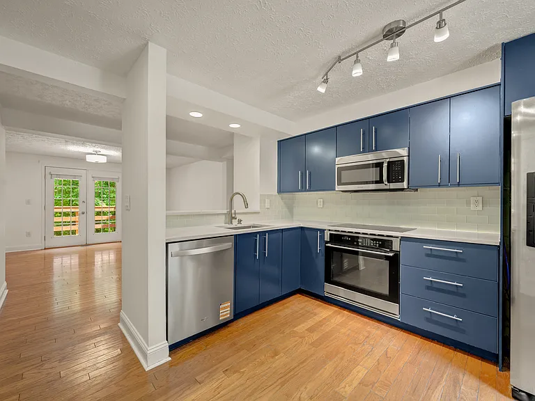 1931 Belmont Ridge Ct — Photo 7