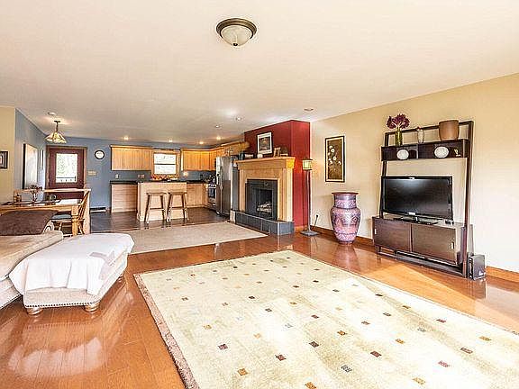 3rd image of 655 N Meadowlark Ln #1