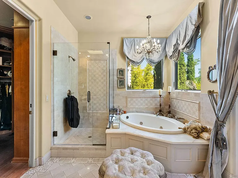15708 Circo Diegueno Rd — Photo 28