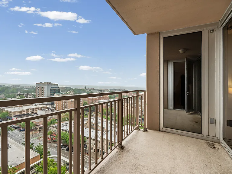807 Davis St #1608 — Photo 9