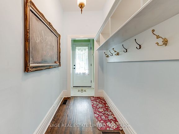4th image of 25 Helena Ave