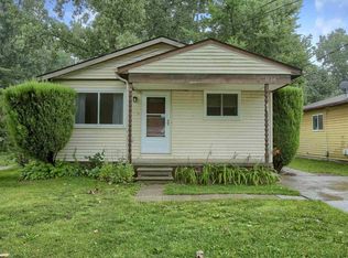 8724 Pacton Dr, Shelby Township, MI 48317