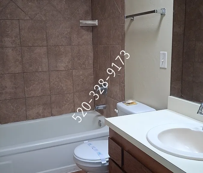 13501 N Lon Adams Rd #1 — Photo 9
