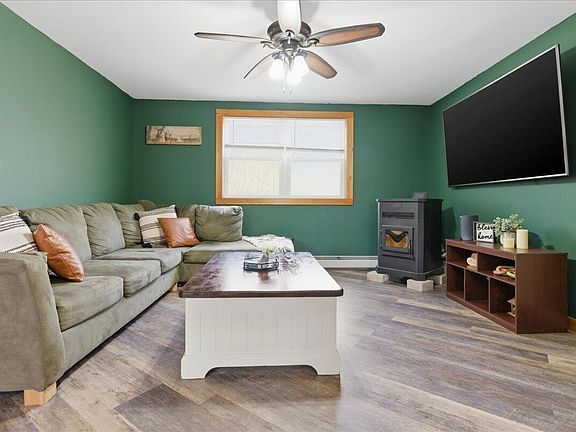 4th image of 202 Foundry Road