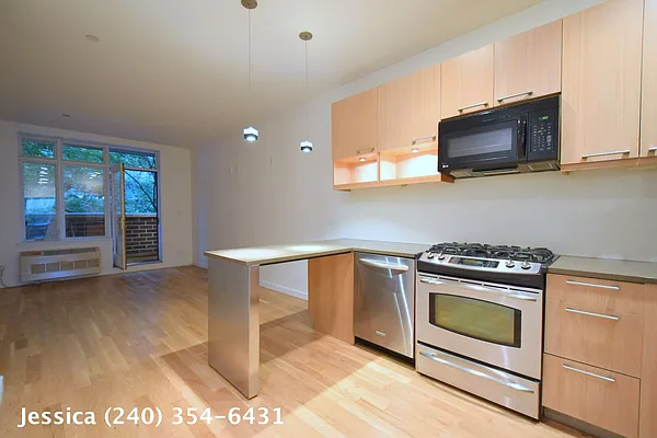 Rented by Uptown Flats LLC | media 11