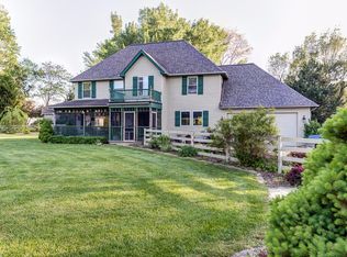 23W075 Armitage Ave, Glen Ellyn, IL 60137