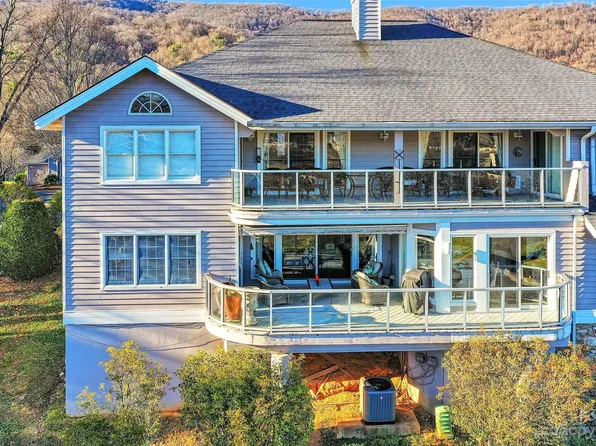 360 Skylark Ln, Waynesville, NC 28786