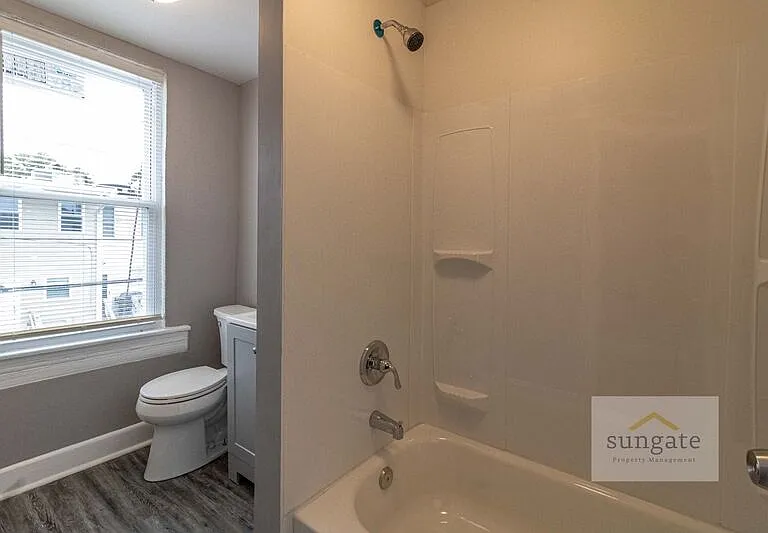 1222 Sargeant St — Photo 13