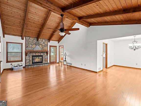 5th image of 1185 Autumn Ridge Dr