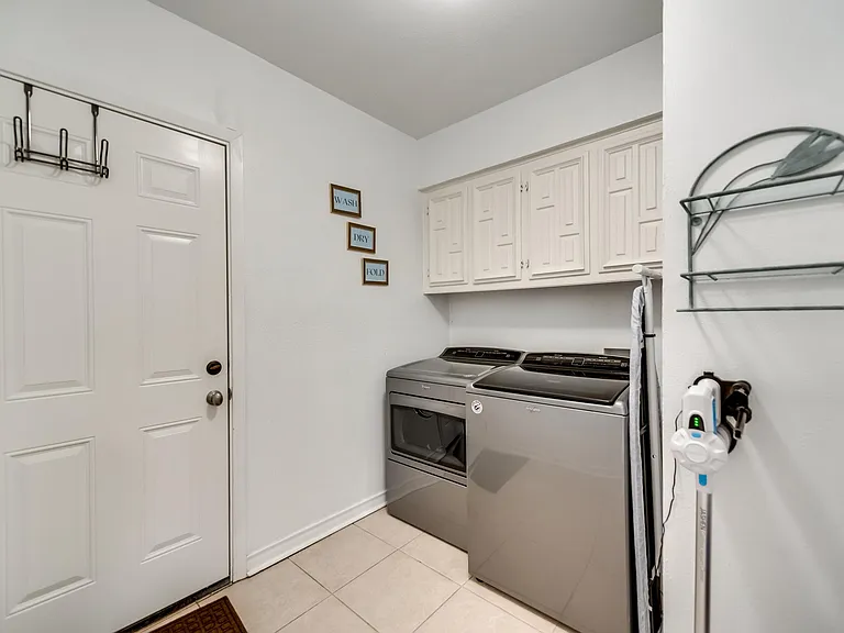 16095 Longvista Dr — Photo 23