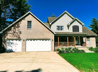 10579 Pine Lake Dr, Rolla, MO 65401