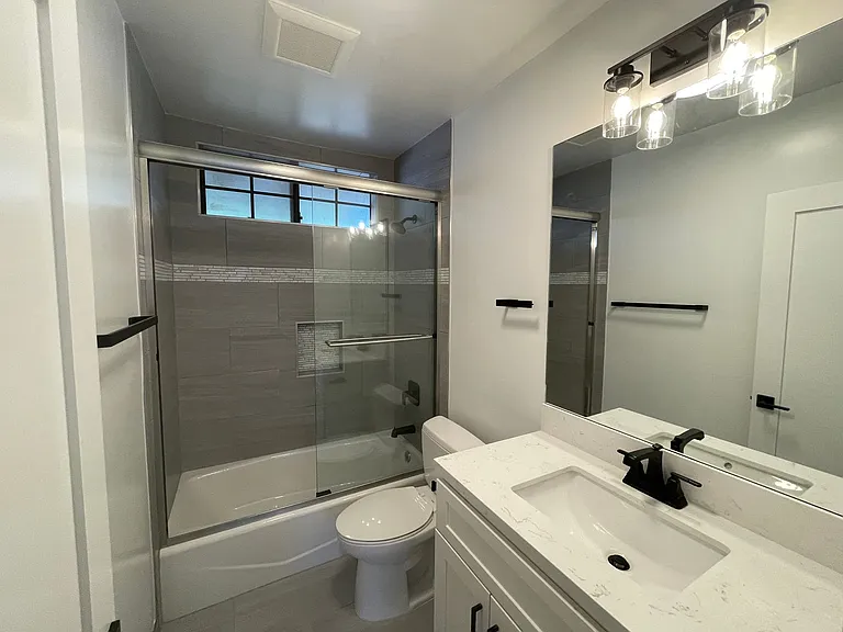 3632 S. Centinela Avenue — Photo 9