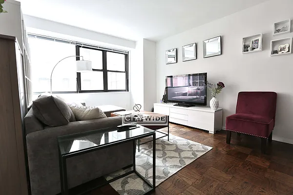 Rented by City Wide Apartments | media 4