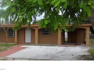 1533 Gardenia Ave, Fort Myers, FL 33916