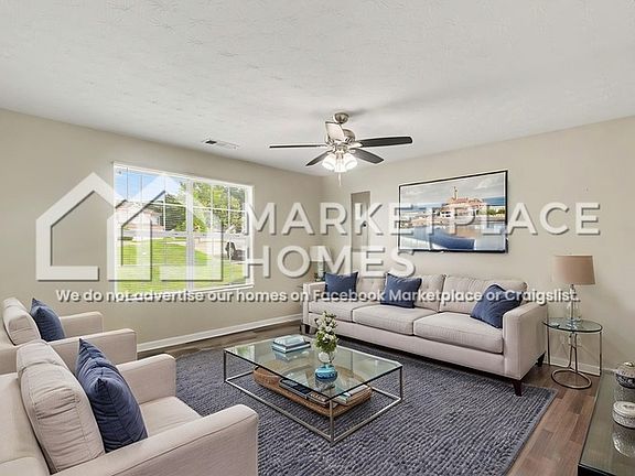2nd image of 917 Carlton Pointe Ter