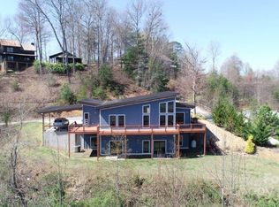 125 Green Oaks Rd, Bryson City, NC 28713