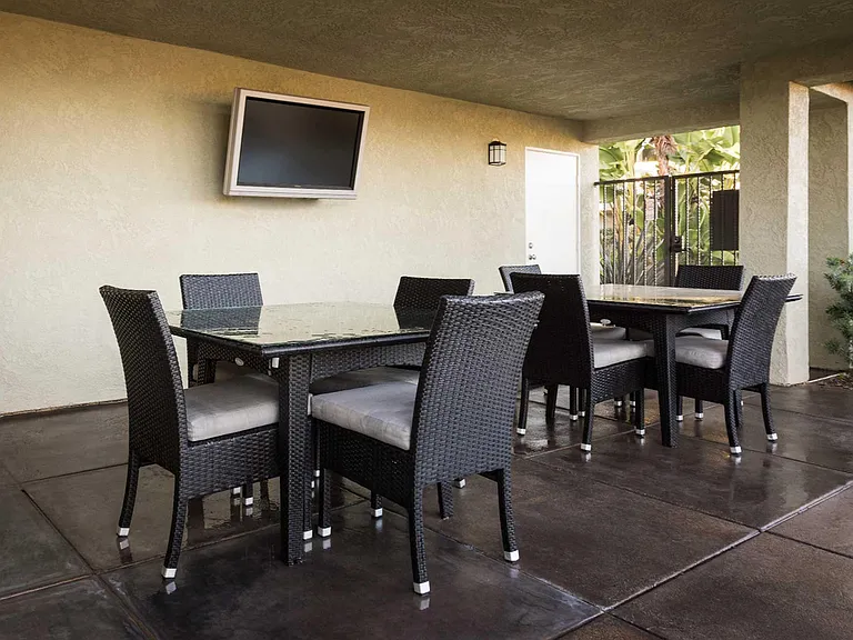 Elan Overlook Laguna Apartments — Photo 12
