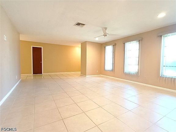 4th image of 1326 SE 23rd Ter