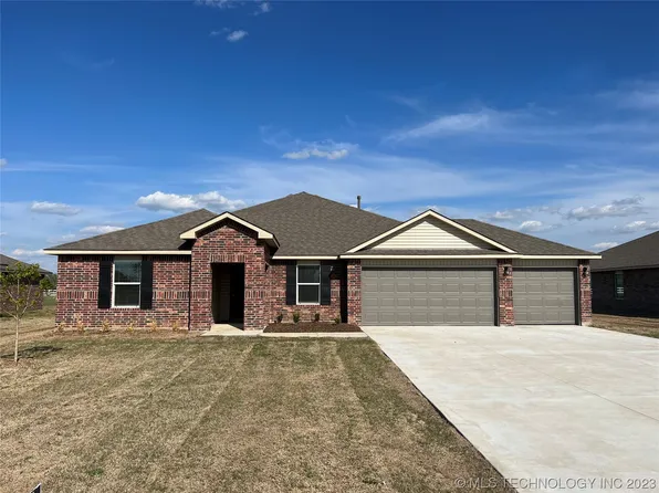 86 Stonegate Dr, Pryor, OK 74361