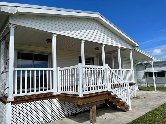 4th image of 1190 Barefoot Cir