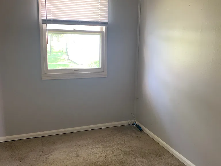 1216 W National Ave — Photo 5