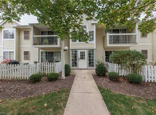 2920 S Bay Dr APT K10, Westlake, OH 44145