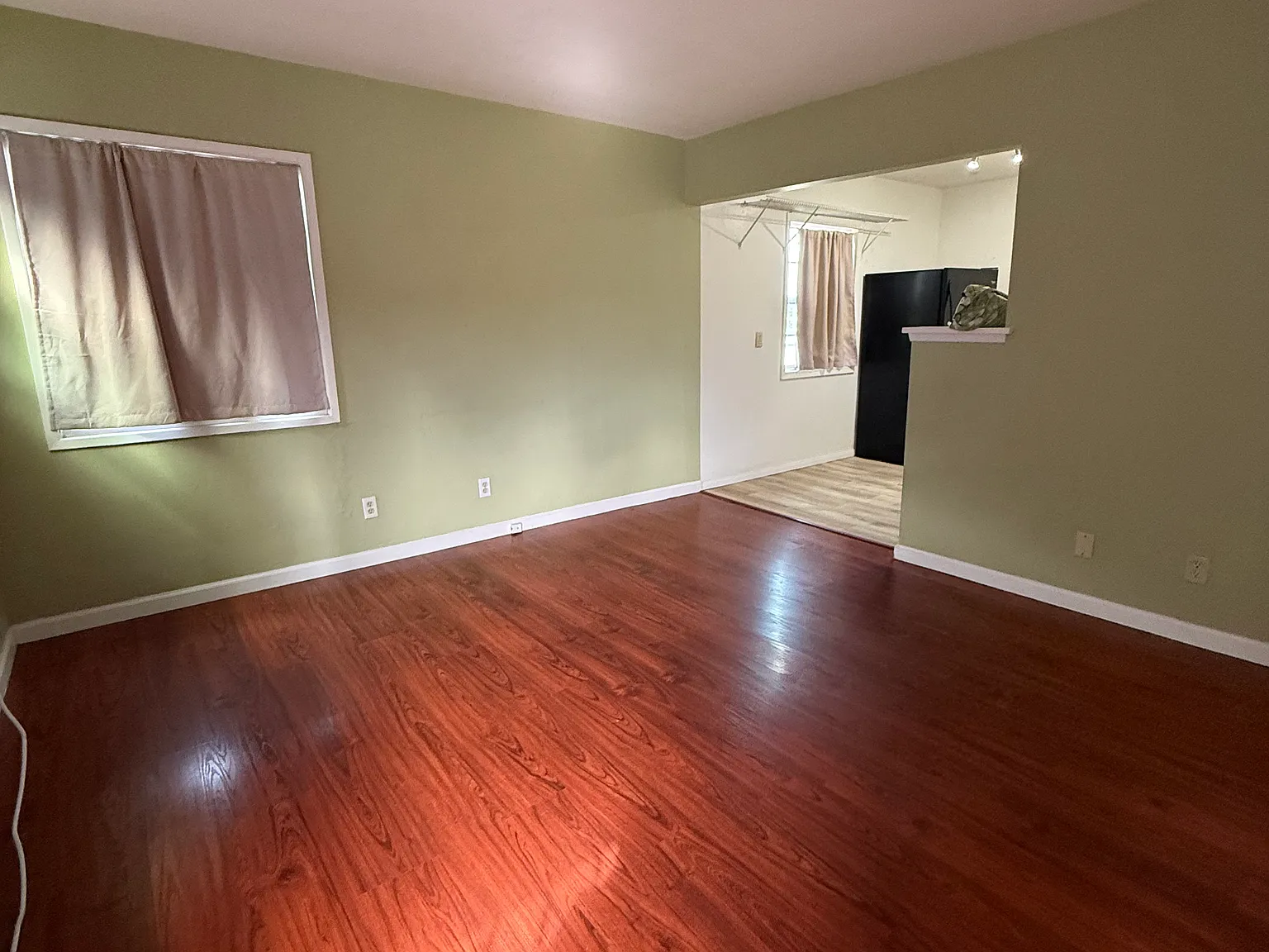 1247 Tobias Dr — Photo 2