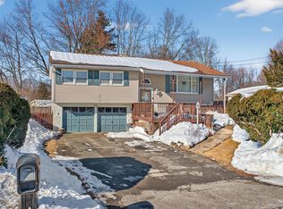 14 Scotchtown Drive, Middletown, NY 10941