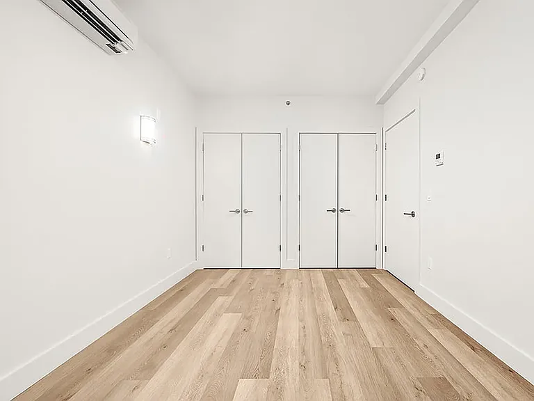 132 Willis Ave #122 — Photo 6