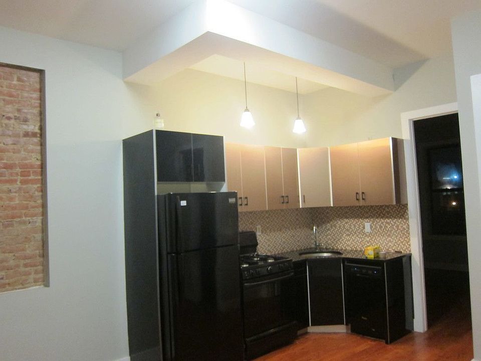 1st image of 246 Stanhope St #2A