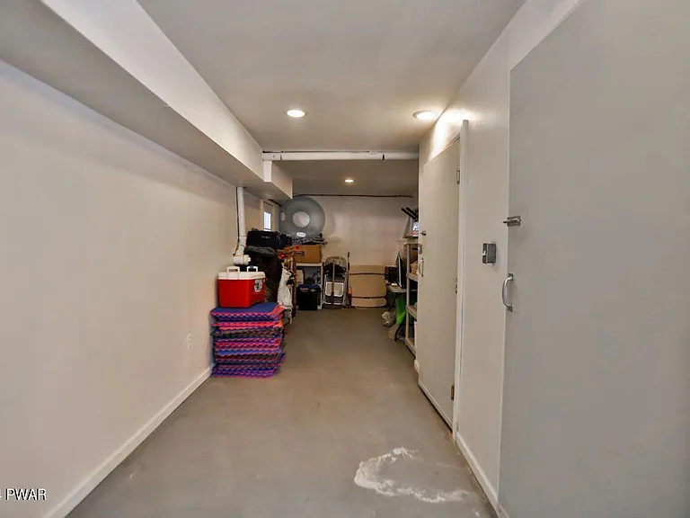 110 Stallion Dr — Photo 217