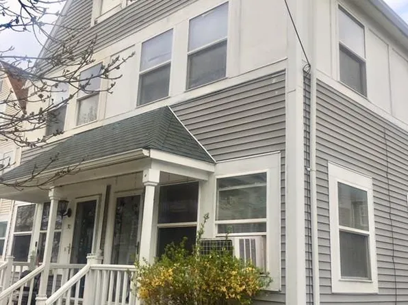 32 Crowell St, Dorchester, MA 02124