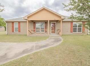 21 Courtney Cir, Fort Mitchell, AL