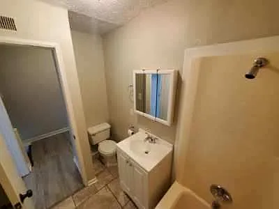200 Railroad St #4 — Photo 9
