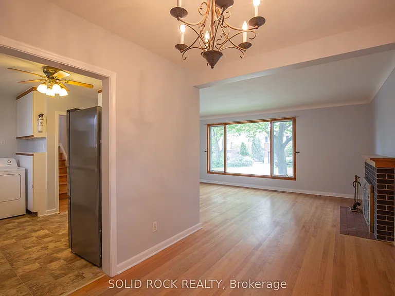 2763 Kelly Ave #1 — Photo 8
