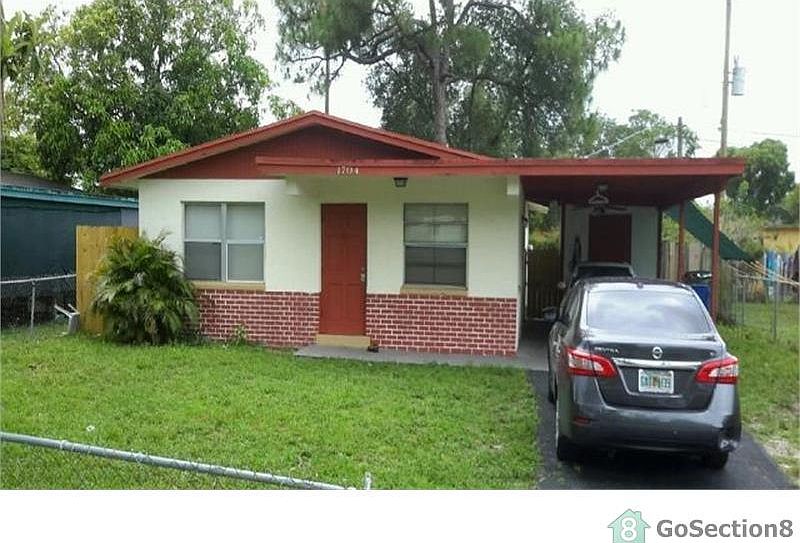 2nd image of 1701 NW 7th Pl