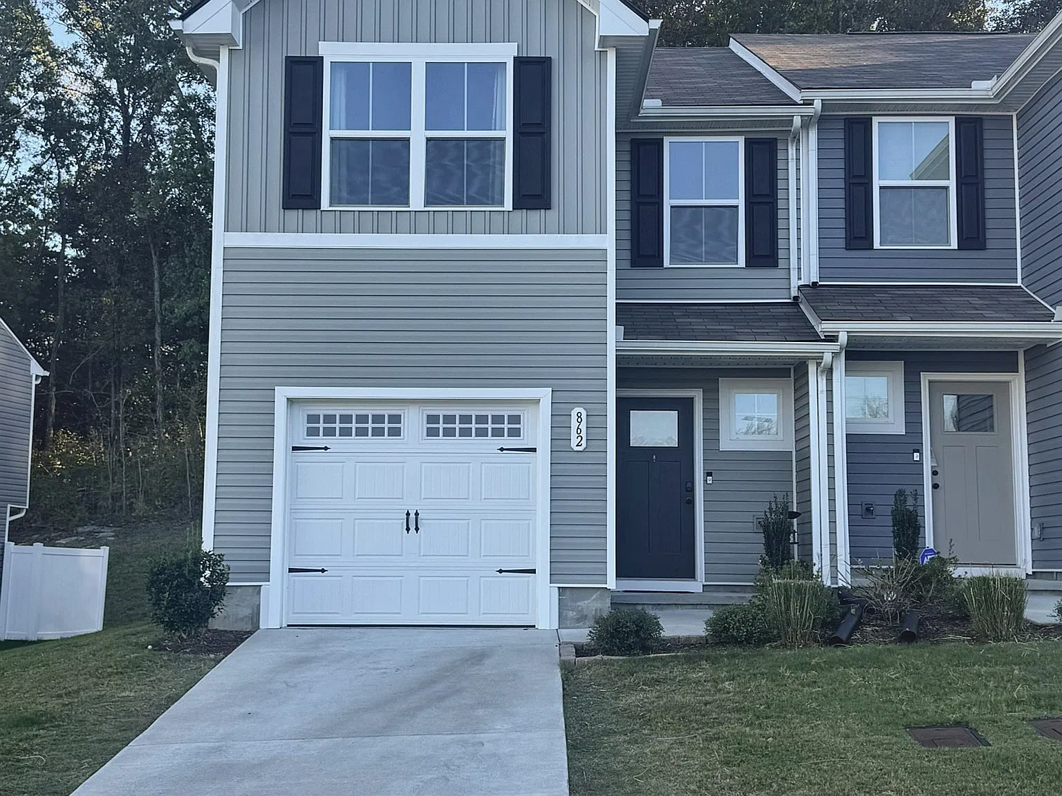 3 bed, 2.5 bath, 1428 sqft, $1,950 — Photo 1