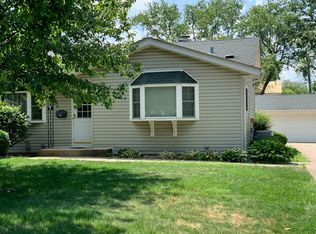 5914 Grand Ave, Downers Grove, IL 60516