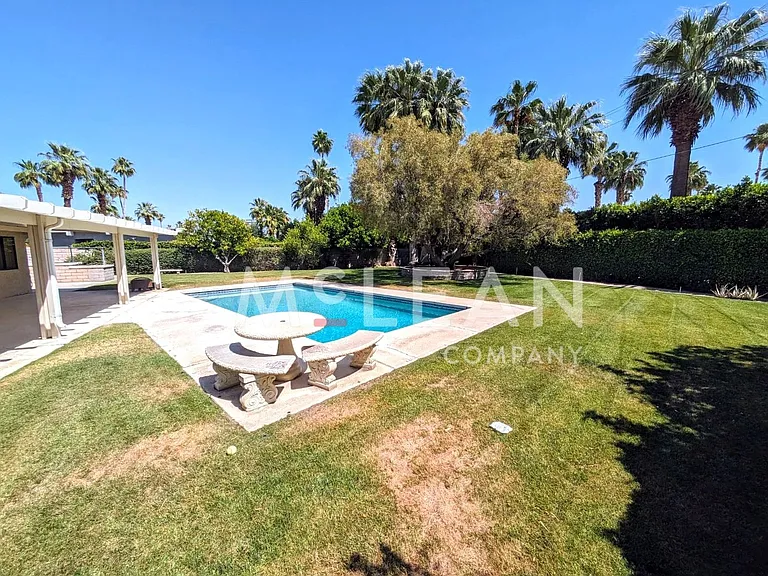 2737 E Plaimor Ave — Photo 14