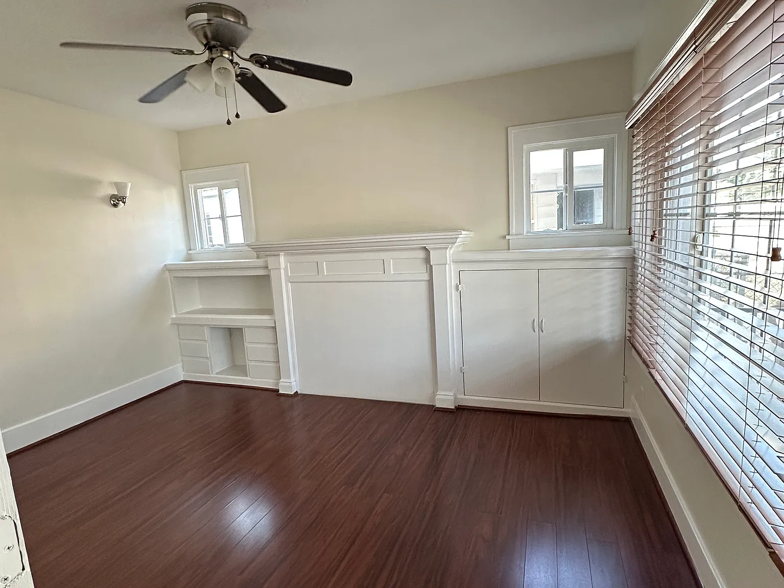 121 S Fremont Ave — Photo 2