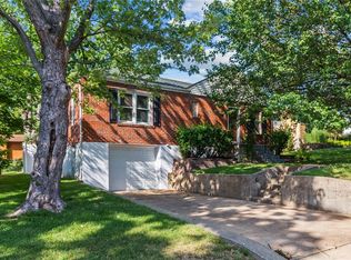 609 Ellwine Dr, Saint Louis, MO 63125