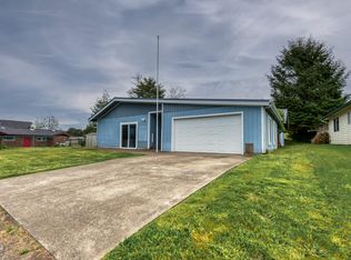 2495 SW Fairway Cir, Waldport, OR 97394