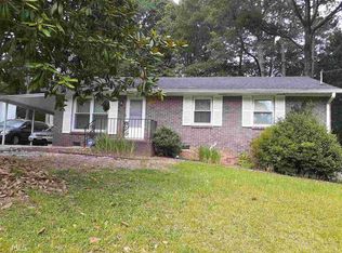 9001 Yarmouth Dr, Jonesboro, GA 30238
