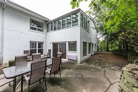 17 Royal Oak Dr — Photo 20