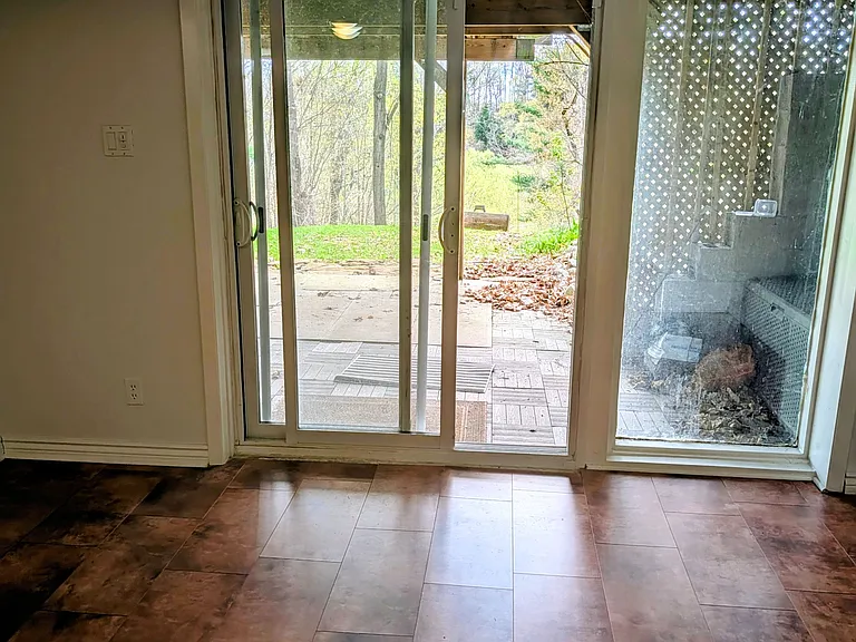 103 River Rd #BASEMENT — Photo 9