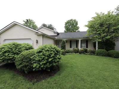 14421 Pine Lakes Dr, Strongsville, OH, 44136