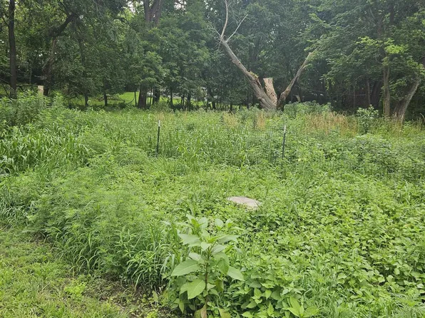 4009 Hanover St, Omaha, NE 68112