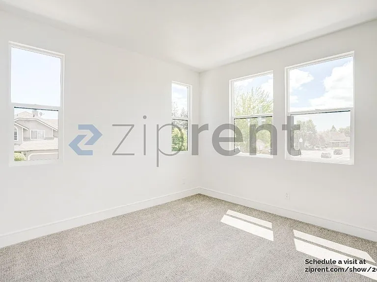 2203 Versaro Dr — Photo 10